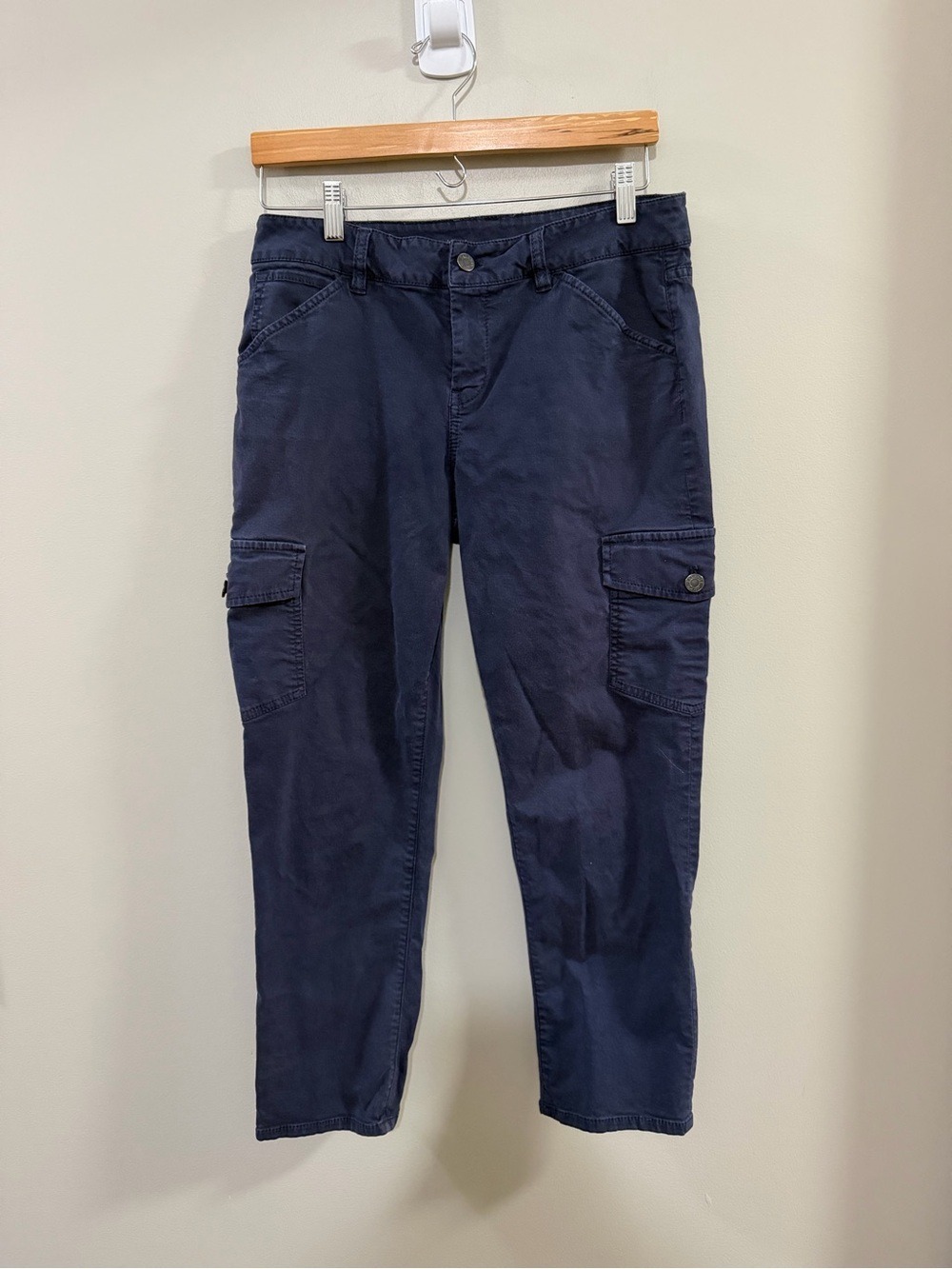 Talbots Signature Capri Navy Cargo Pants. Size 10/30